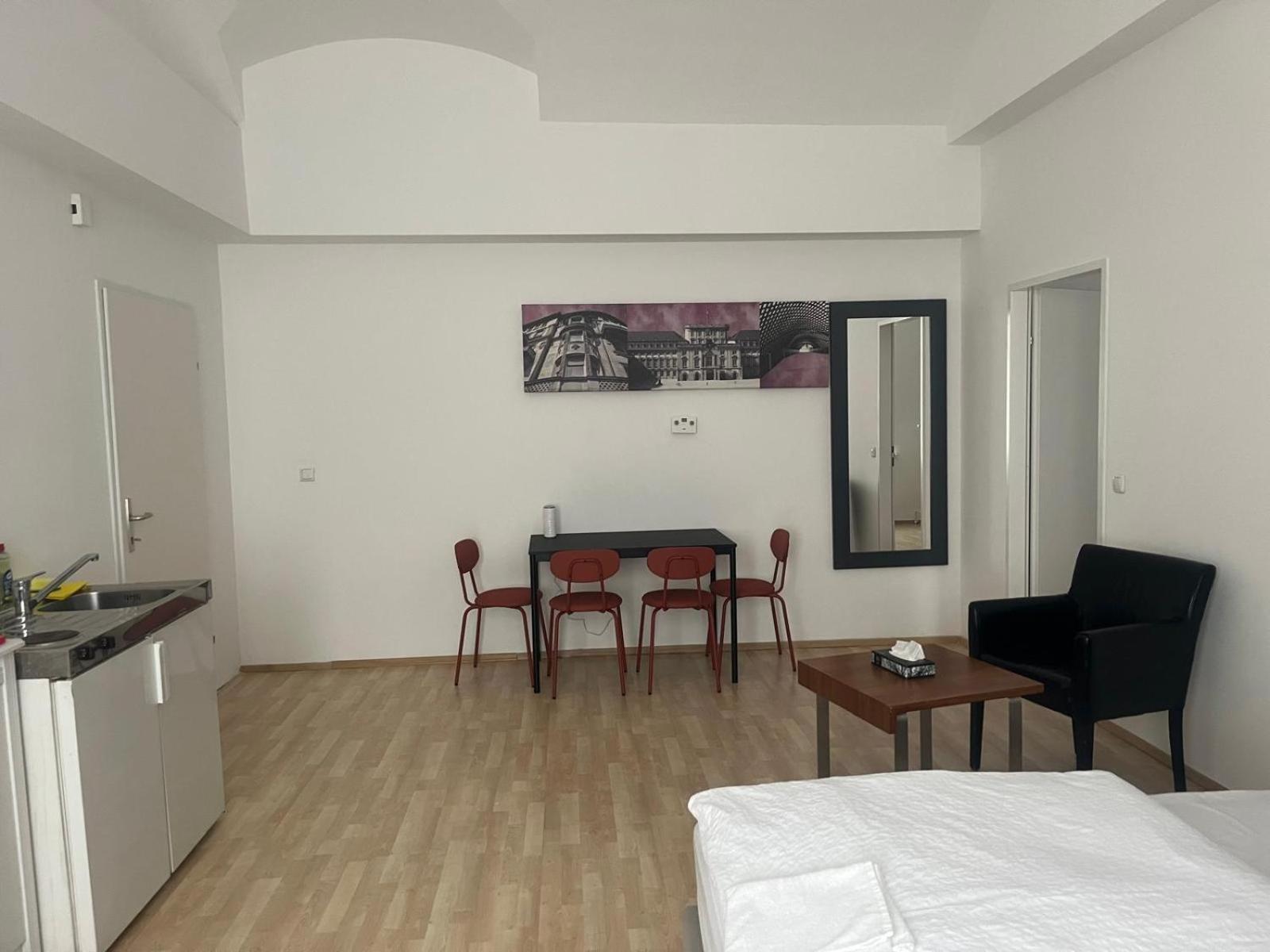 Linz City Appartements 24H Check-In Exteriör bild